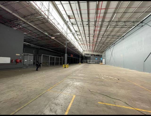 INDUSTRIAL PROPERTY TO RENT IN LOUWLARDIA